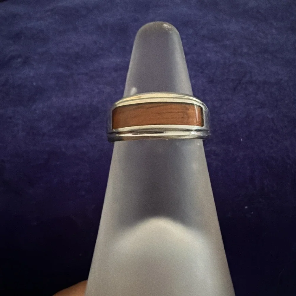NA Hoku Chip Wood Grain Epoxy Resin Stainless Steel Ring Sz 10
